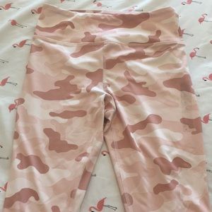 COPY - pink camo leggings